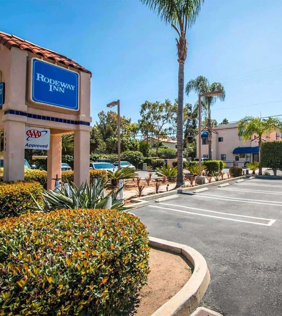 CHECK-OUT THE GUEST SERVICES AND AMENITIES OFFERED AT OUR ENCINITAS, CA HOTEL